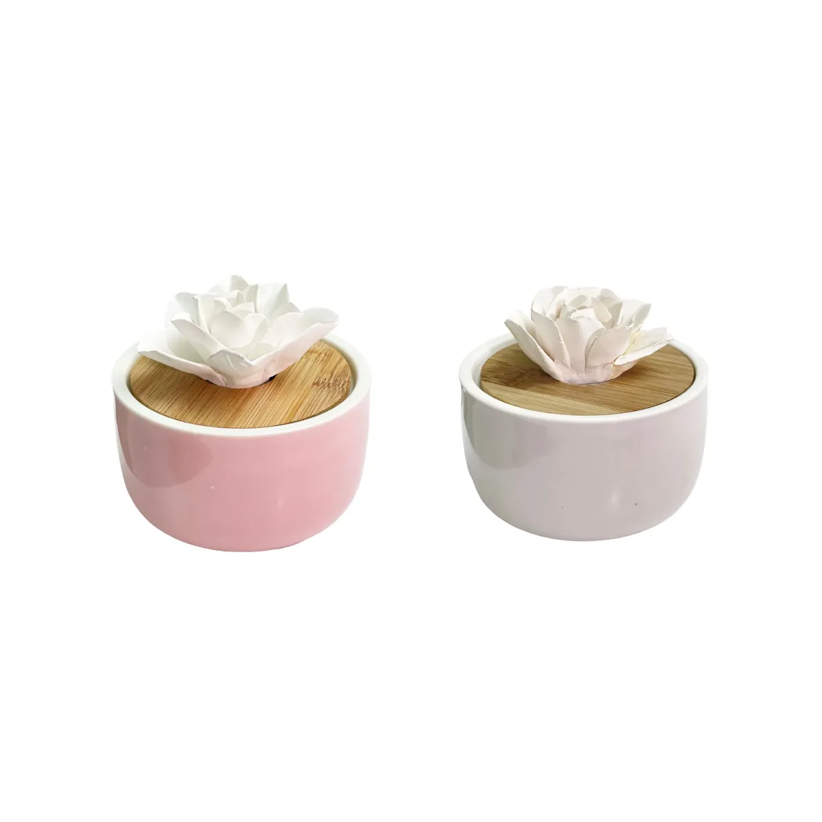 Flower On Wooden Cover Pot Oil Cord Diffuser