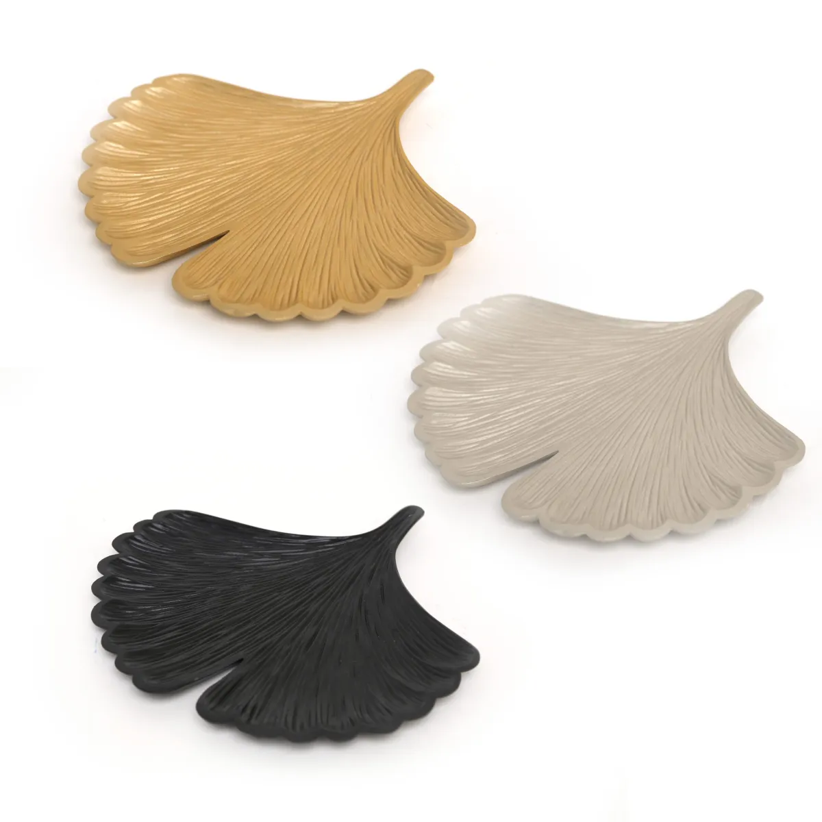 Ginkgo Leaf Wooden Plate – Elegant Serving & Decor