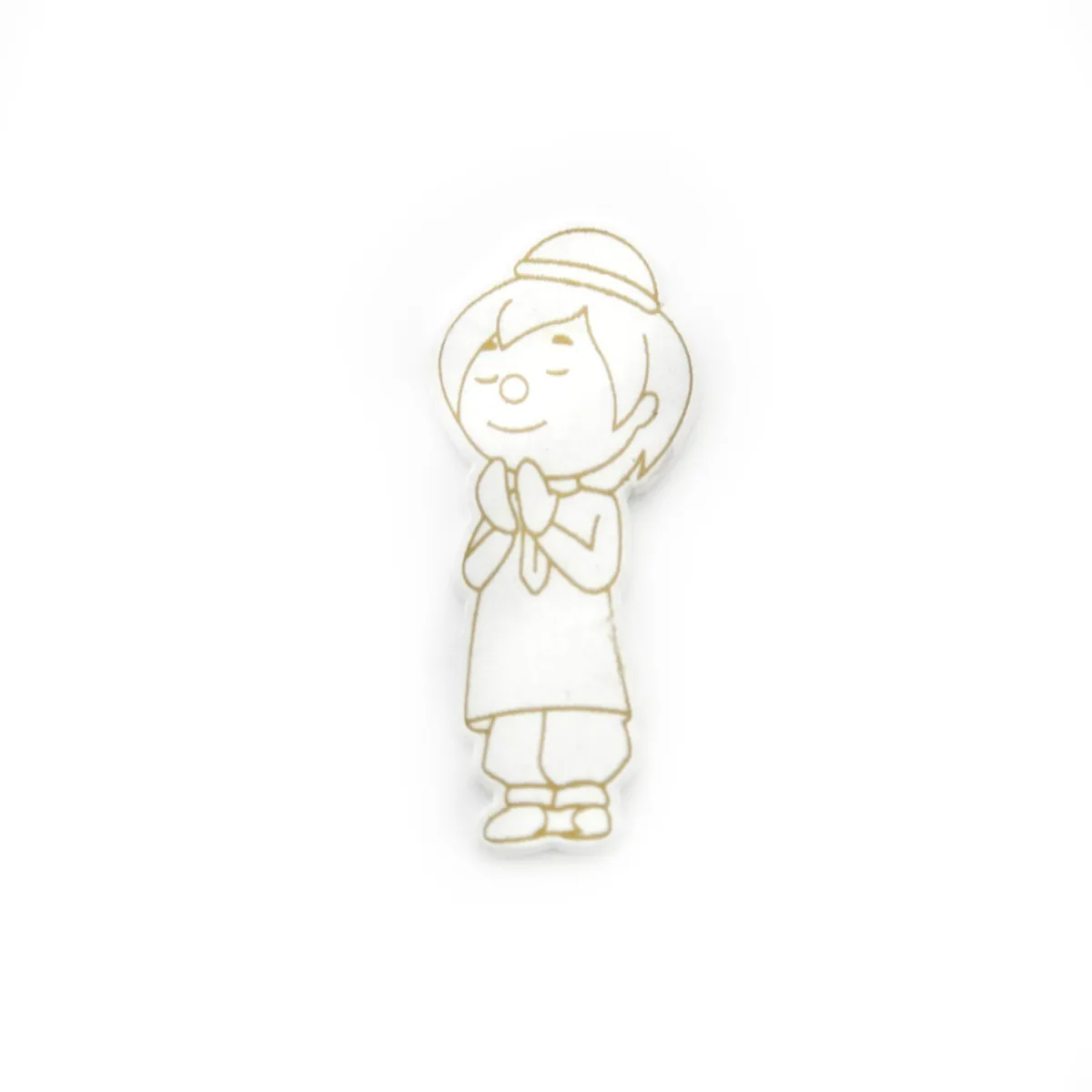 Standing Praying Boy Wooden Motif – Heartwarming Ramadan Decorative for Spiritual Home Decor