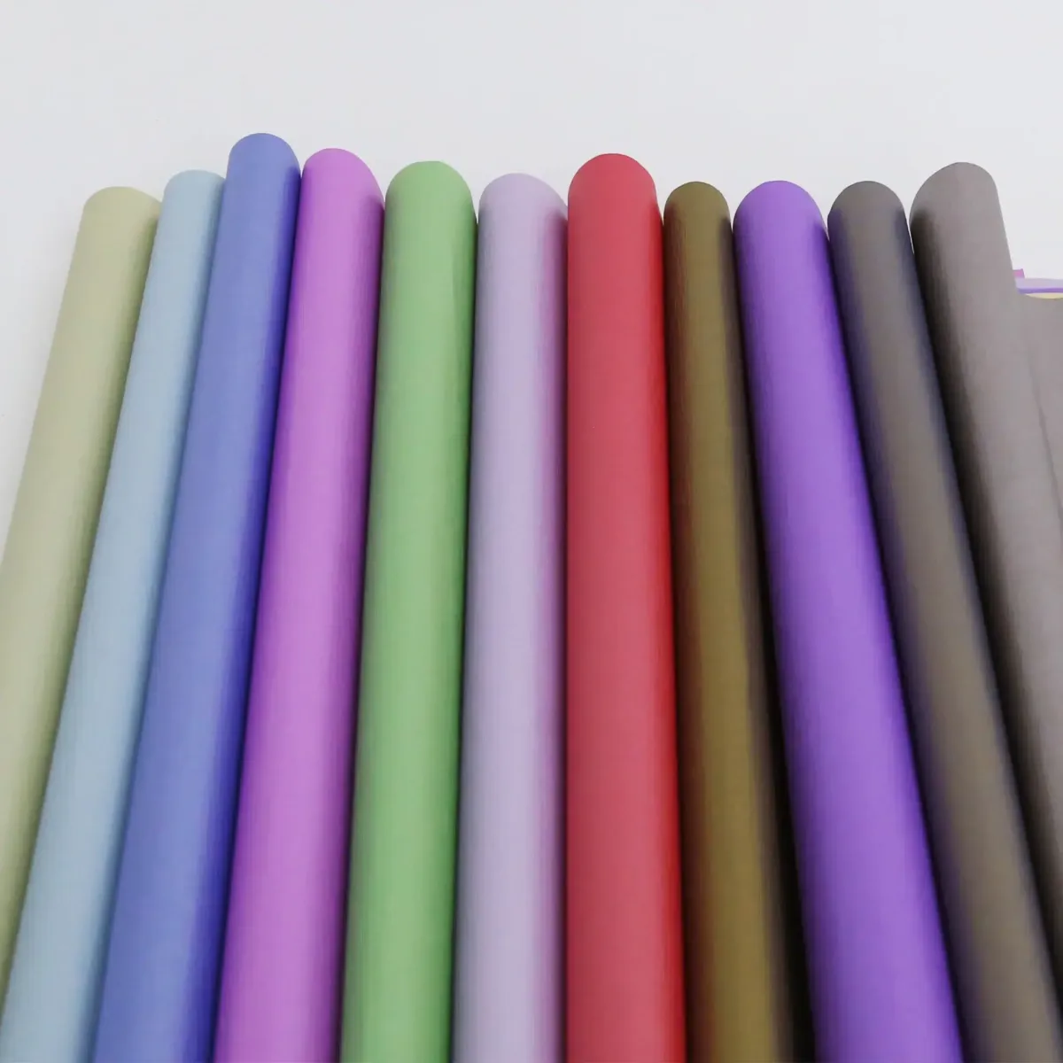 Embossed Lined Pattern Wrapping Paper – Refined Texture, Elegant Gifts!