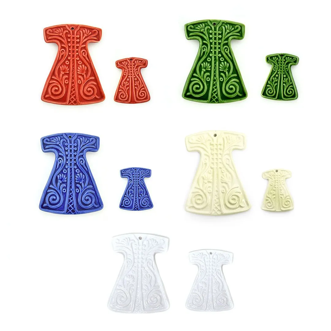 Decorative Freestanding Sultan Robe Ceramic Motif – A Unique Piece for Your Ramadan Collection