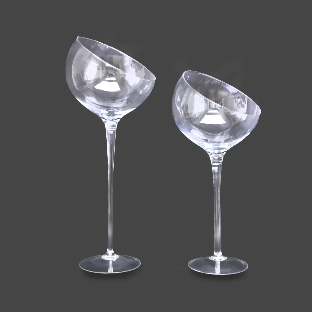 Footed Aladdin Glass Bowl – Enchanting Elegance for Your Table!