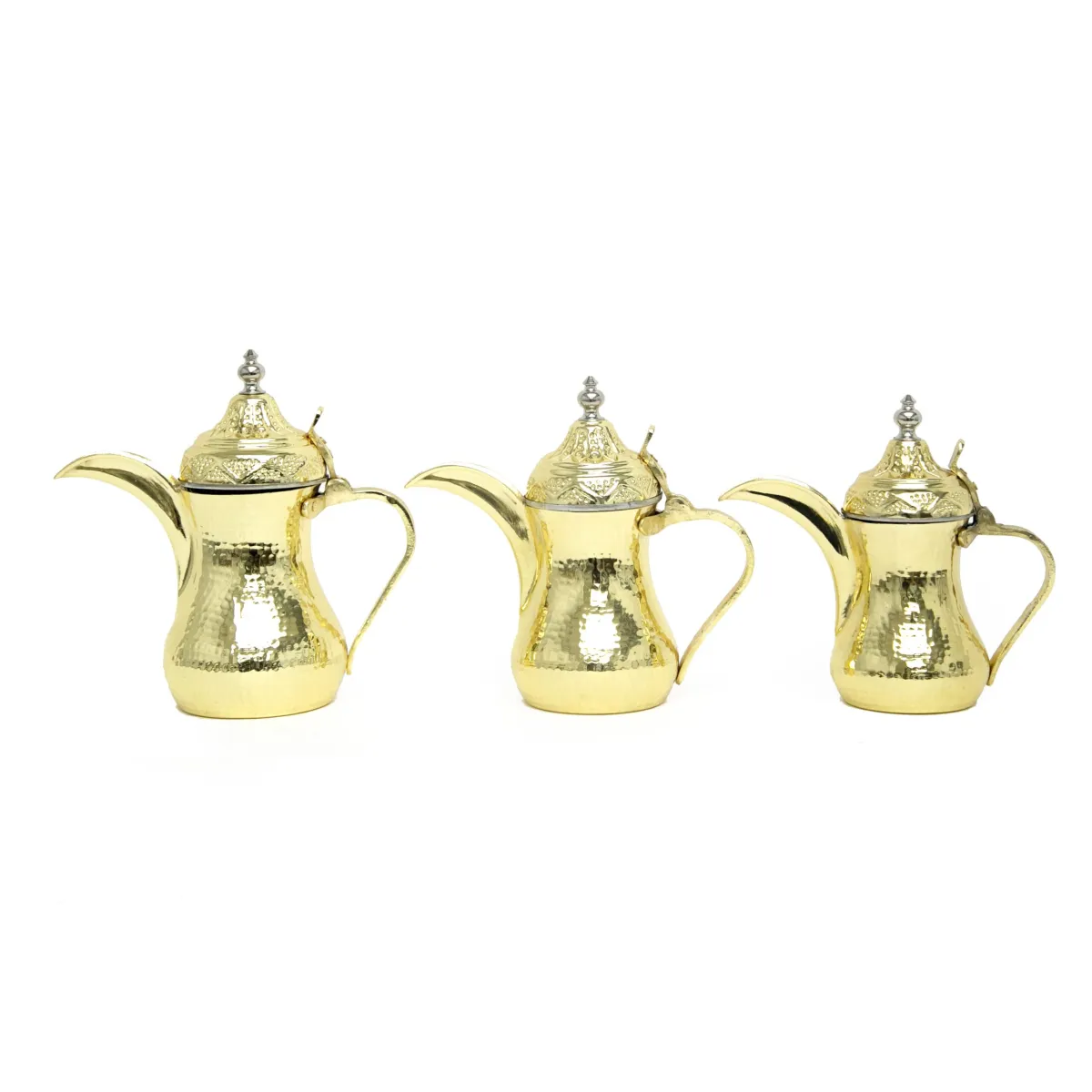 Splendid Sips: Ornamented Golden Dallah for Ramadan Elegance