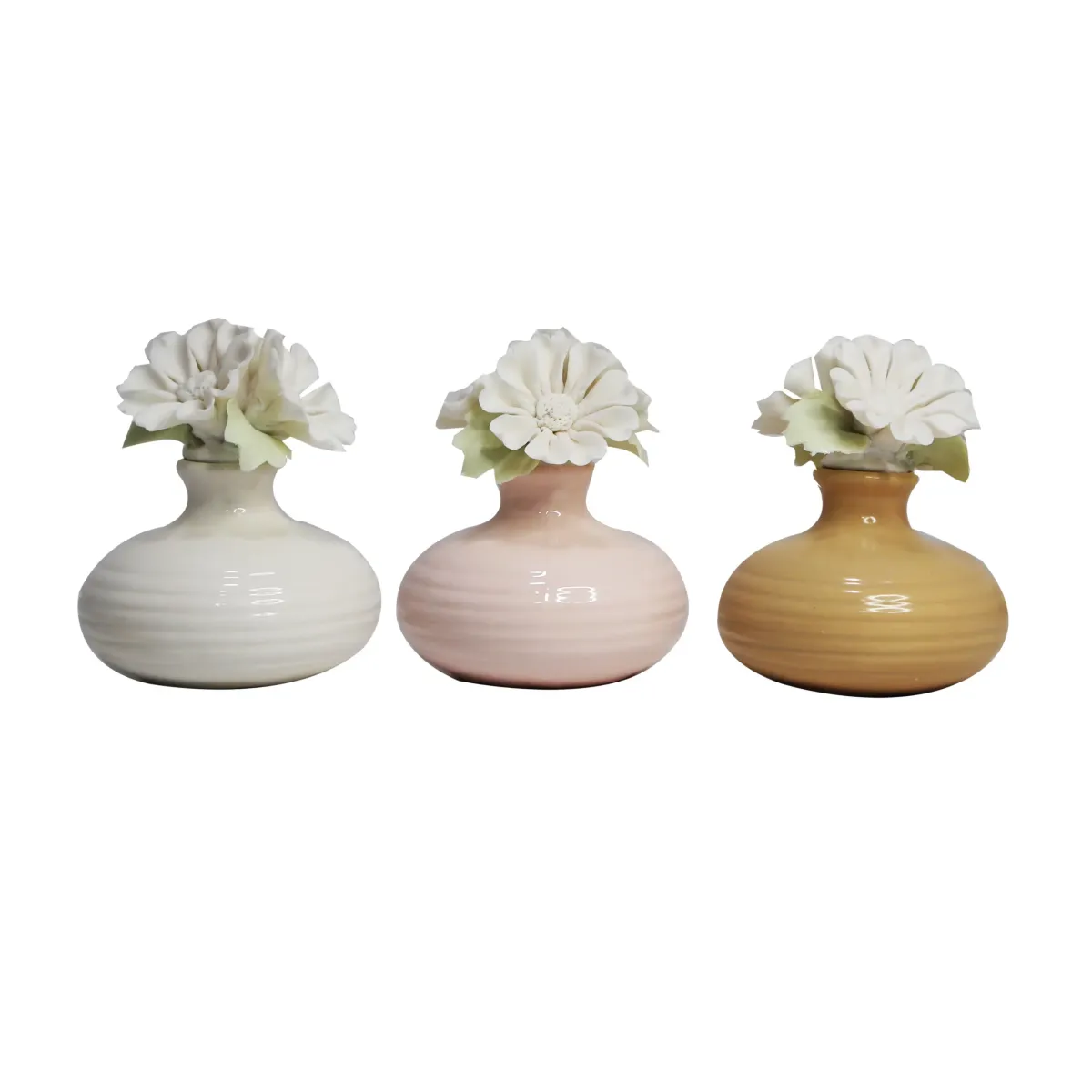 Oil Diffuser With 3 Top Daisy Flowers