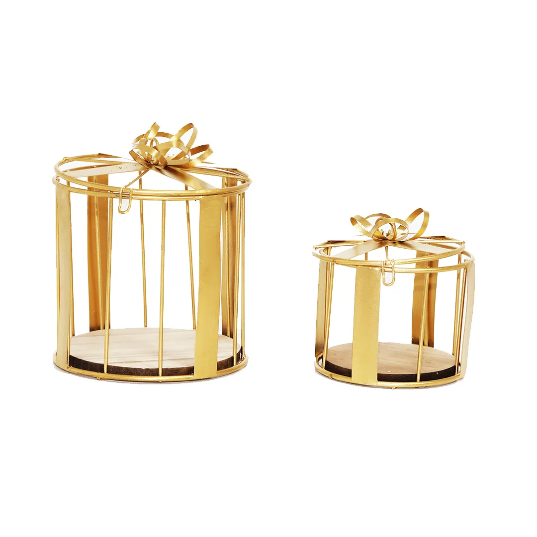 Golden Metal Gift Box with Wooden Base – Elegant Display