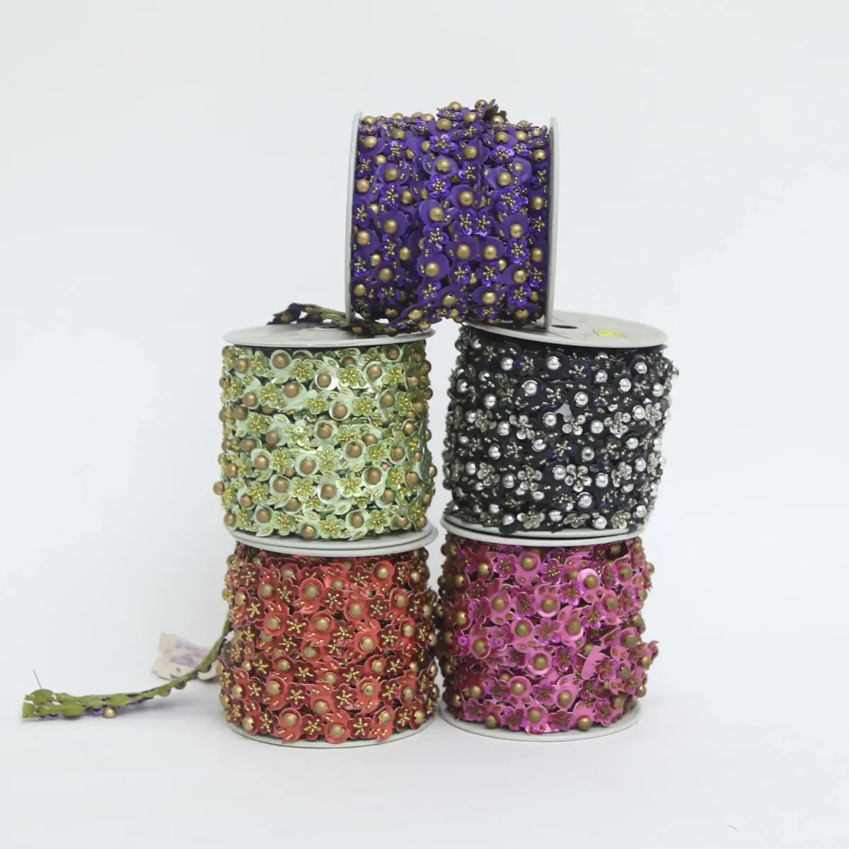 Beaded Flower Pattern Leather Roll