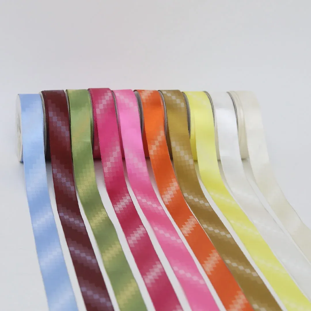 Pixel Pattern Ribbon