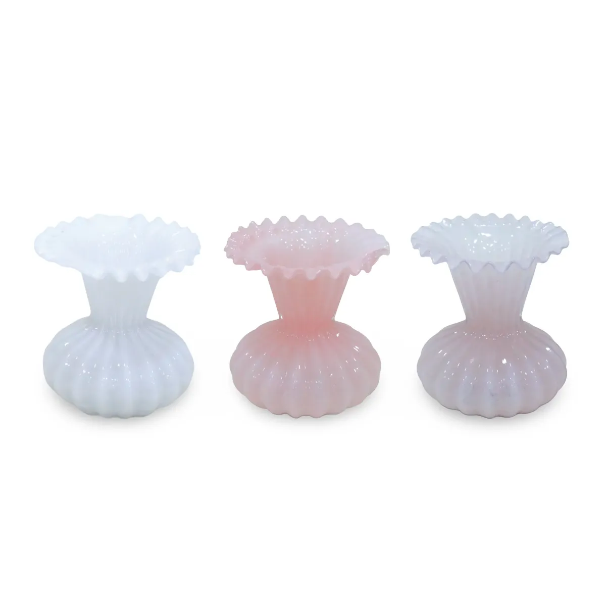 Vintage Ribbed Glass Vase – Narrow Body, Wide Neck 14 × 17 cm