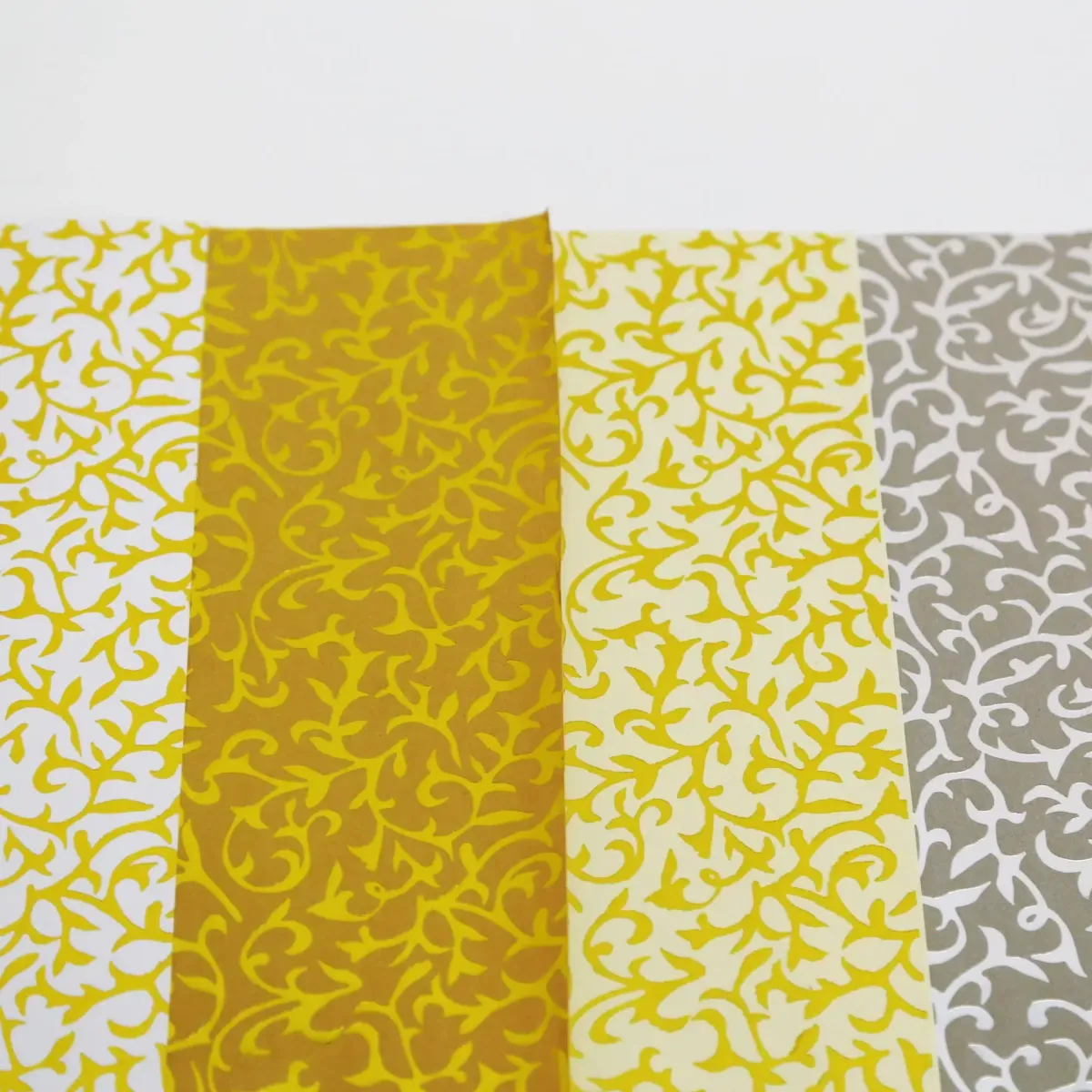 Glossy Leaf Design Wrapping Paper