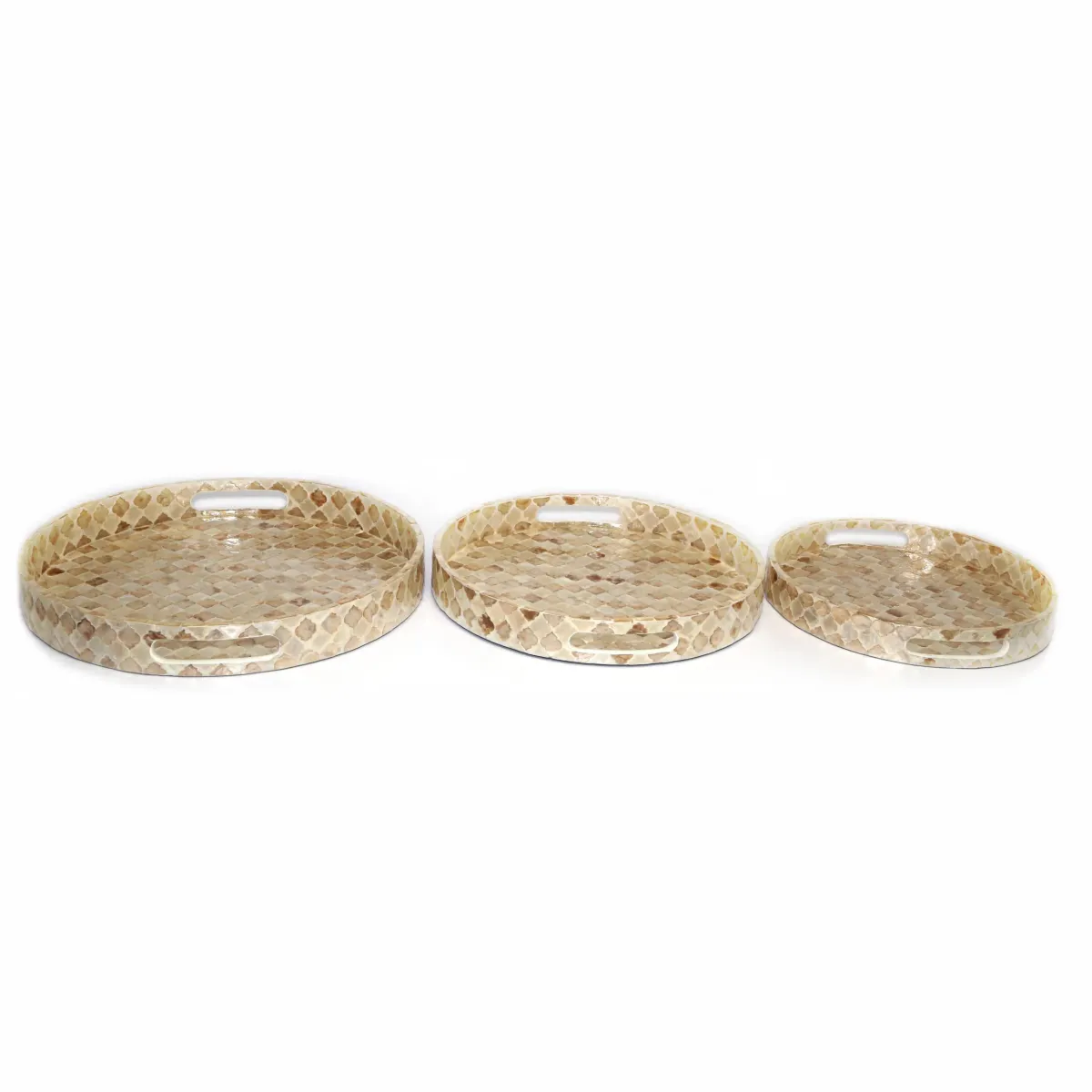 Round Capiz Tray with Arabesque Design – Add Elegant Texture to Your Decor!